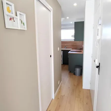 Apartment Le Salengro - Cozy Avec Parking Privee Roubaix